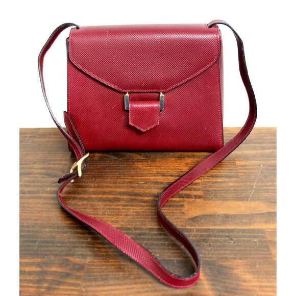 Victor's Sacs DEEP RED GENUINE LEATHER FLAP CROSSBODY PURSE SHOULDER BAG HANDBAG - Picture 2 of 11
